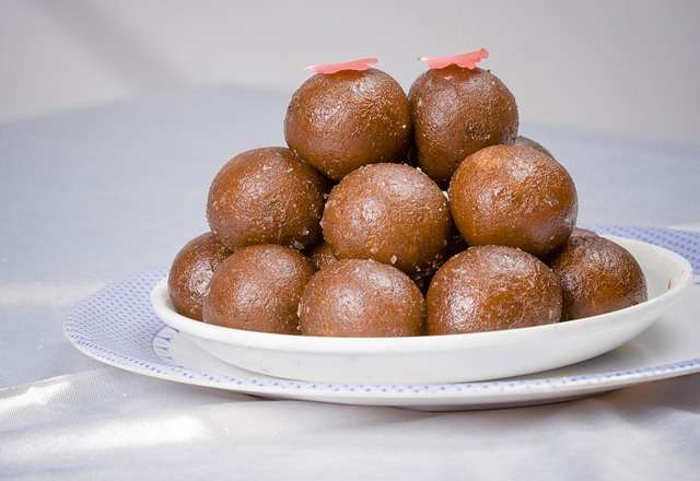 where-can-you-find-sweets-for-diwali--2